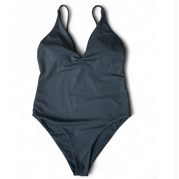 unbranded Other - Black ribbed One-Piece Swimsuit with Plunging V-Neck and Adjustable Straps XL
